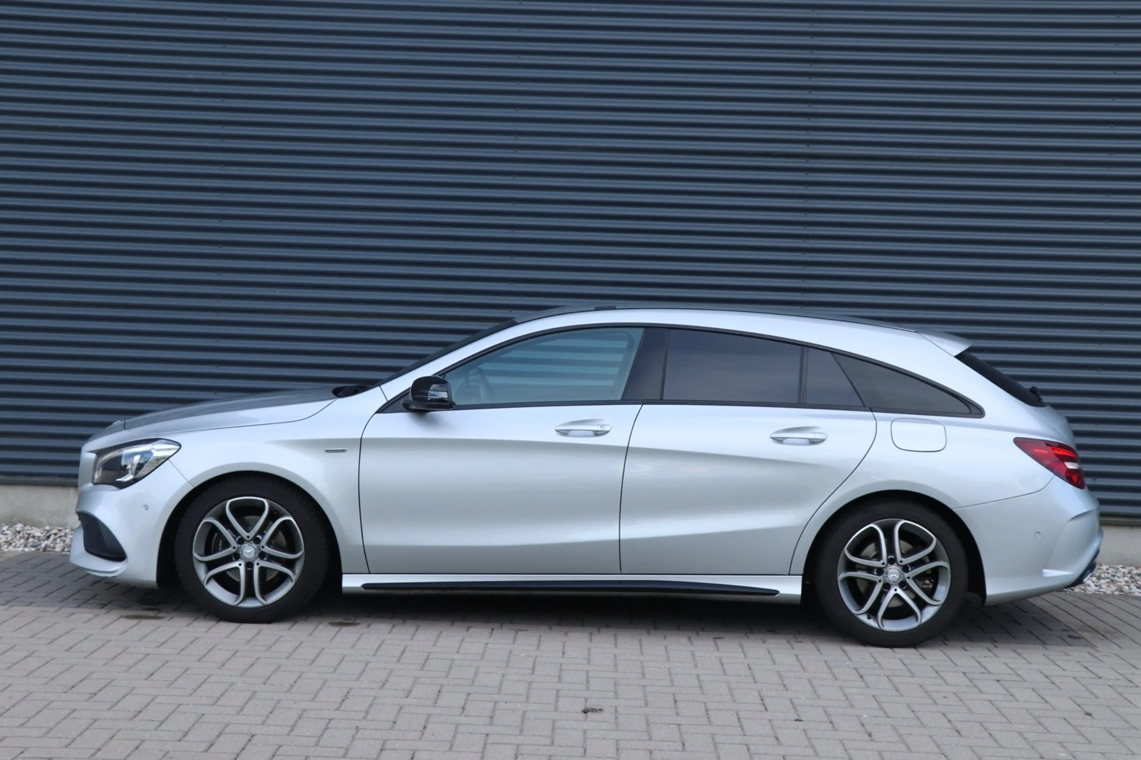 Mercedes-Benz CLA 180 Shooting Brake | AMG | Automaat | Camera | NAP — photo 4