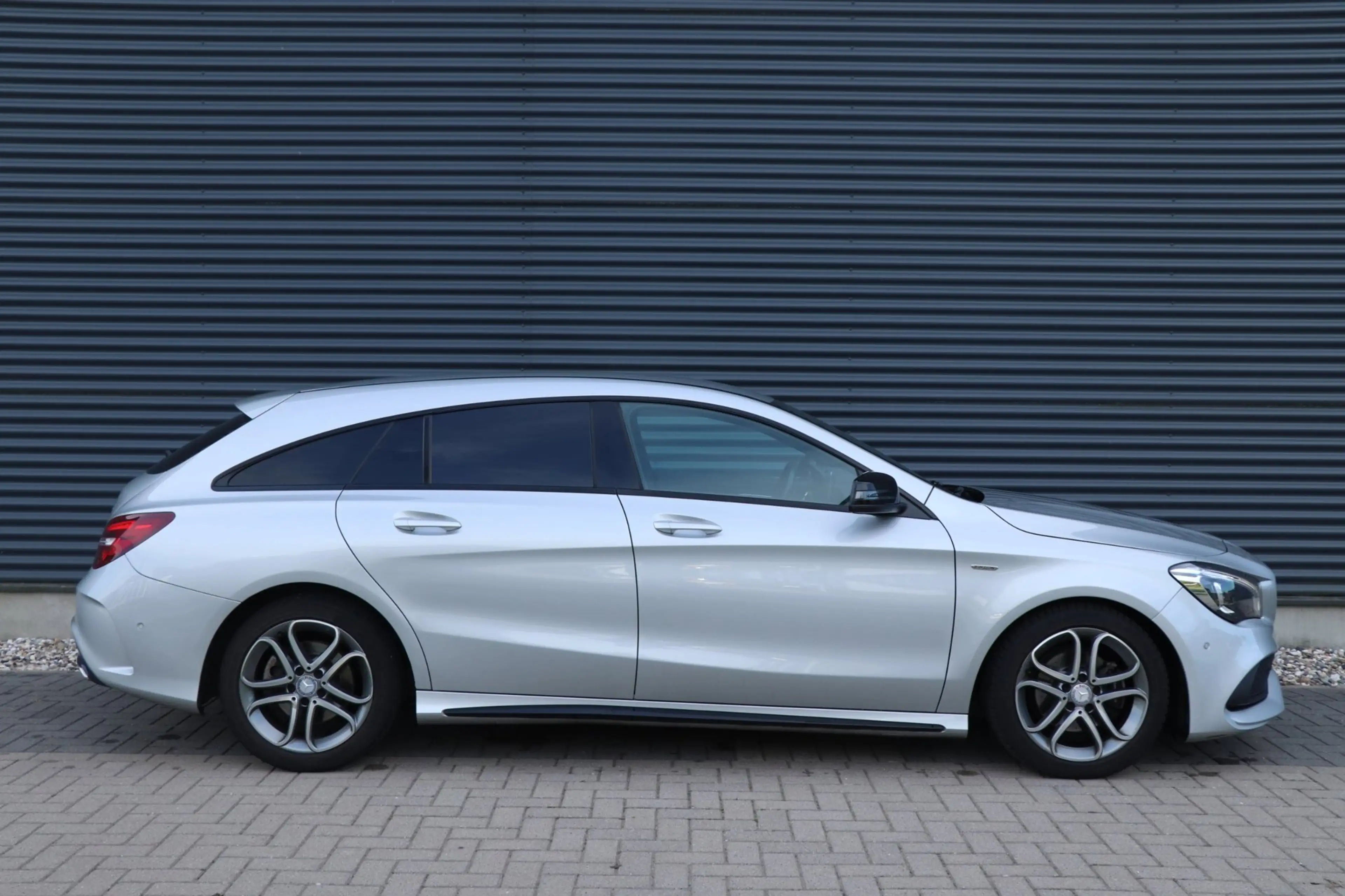 Mercedes-Benz CLA 180 Shooting Brake | AMG | Automaat | Camera | NAP — photo 25
