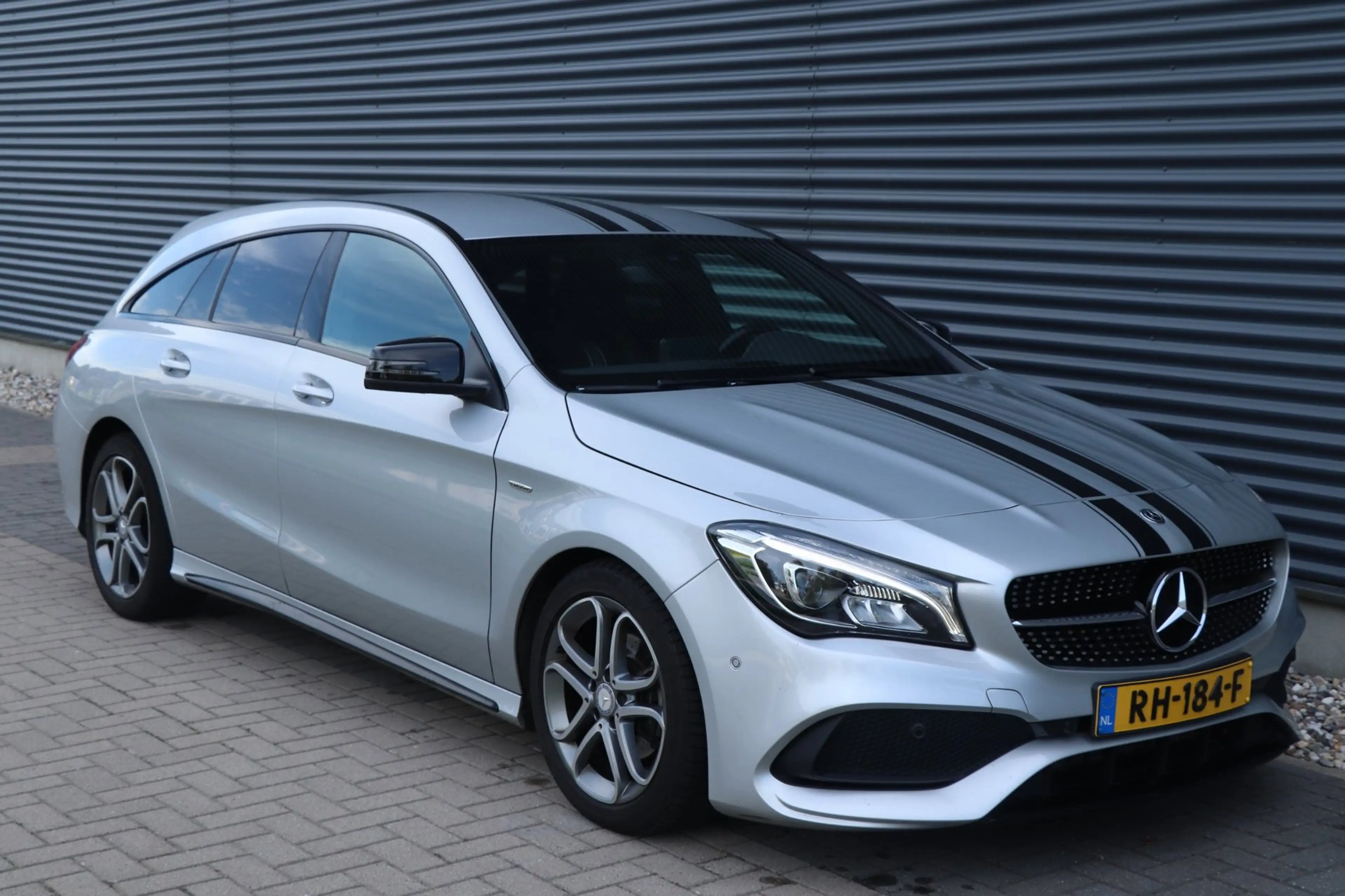 Mercedes-Benz CLA 180 Shooting Brake | AMG | Automaat | Camera | NAP — photo 23