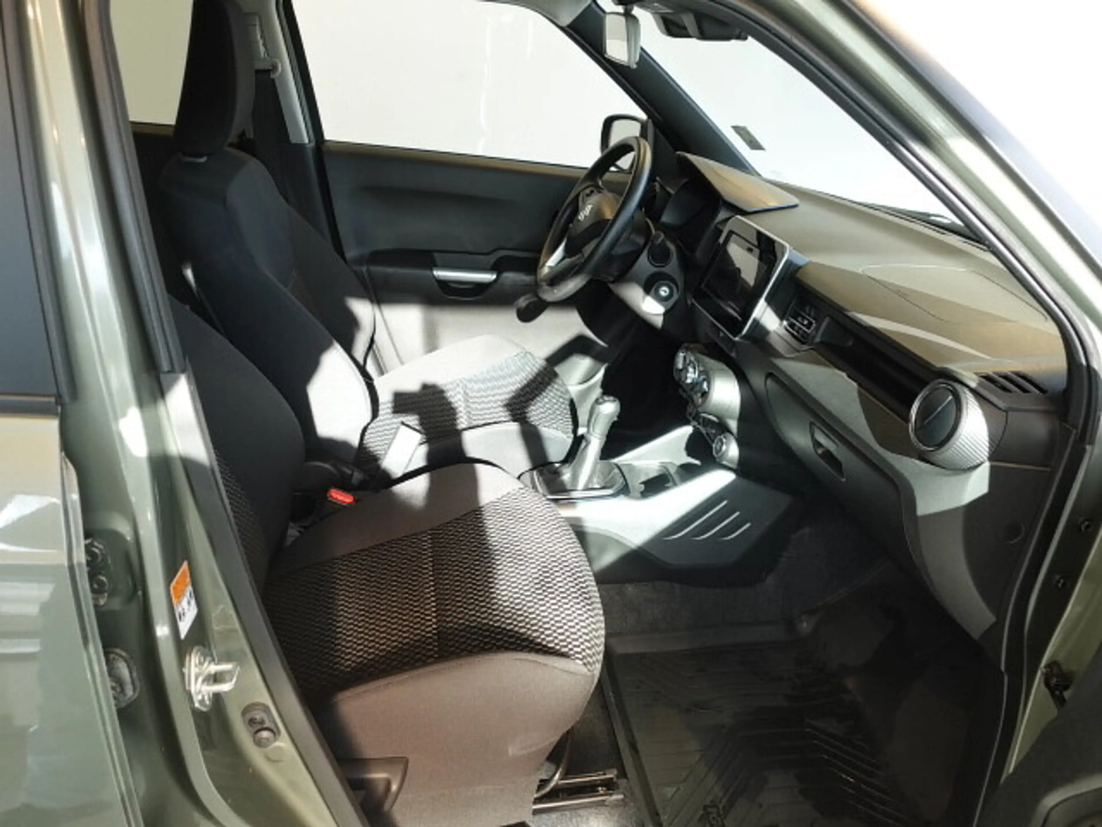 Suzuki Ignis 1,2 Dualjet Hybrid Allgrip Shine — photo 8
