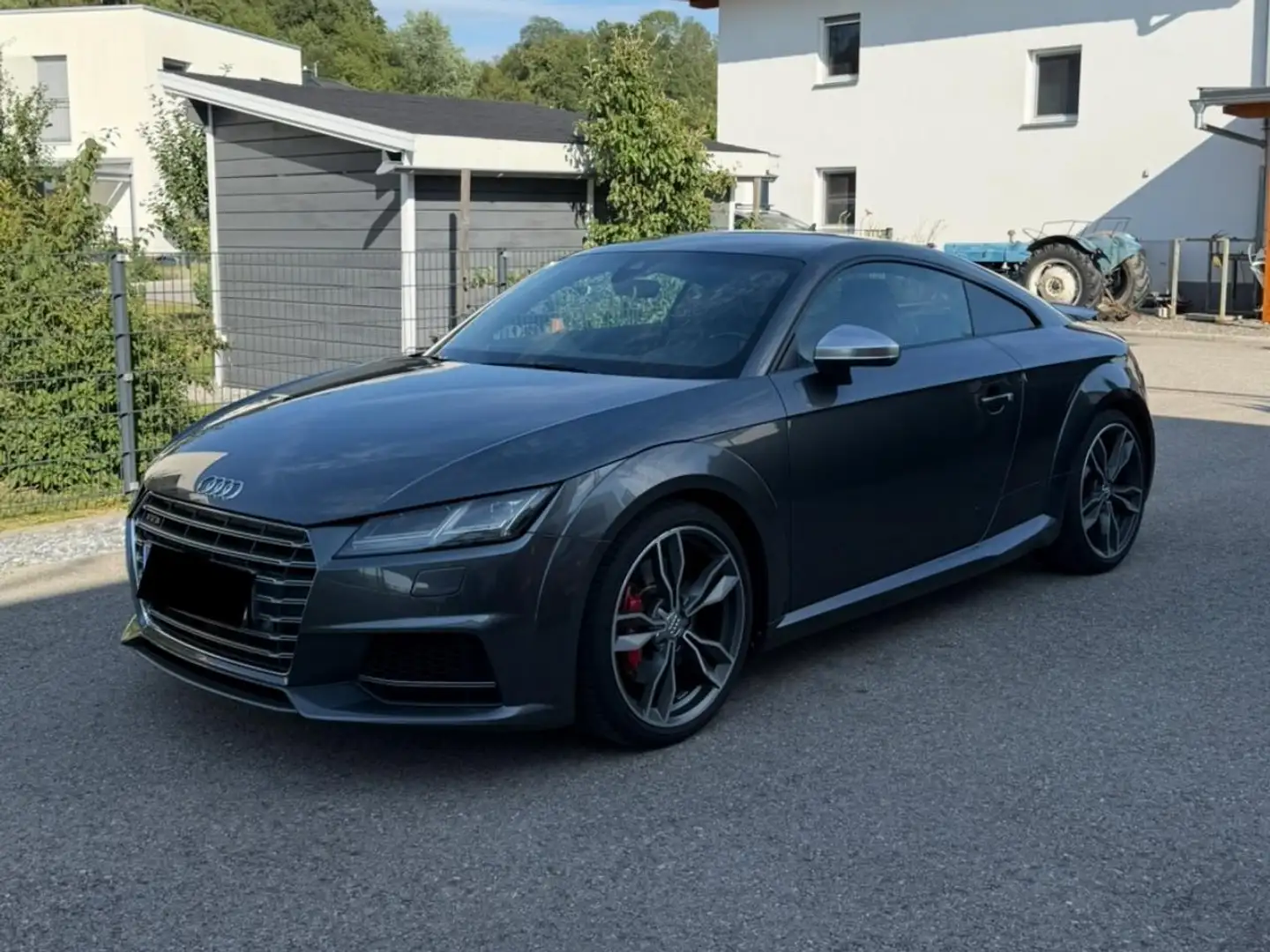 Audi TTS TTS Coupé 2,0 TFSI quattro S-tronic Grau - 2