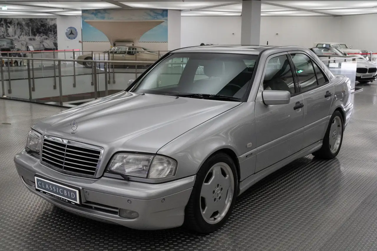 Mercedes-Benz C 43 AMG