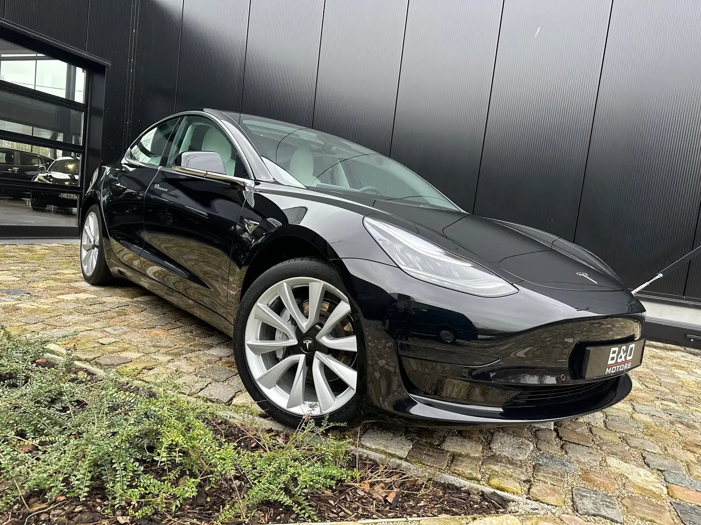 Tesla Model 3 SR+ 44 kWh Ful Self Drive,WIT LEDER,19" 19421 +BTW Noir - 1
