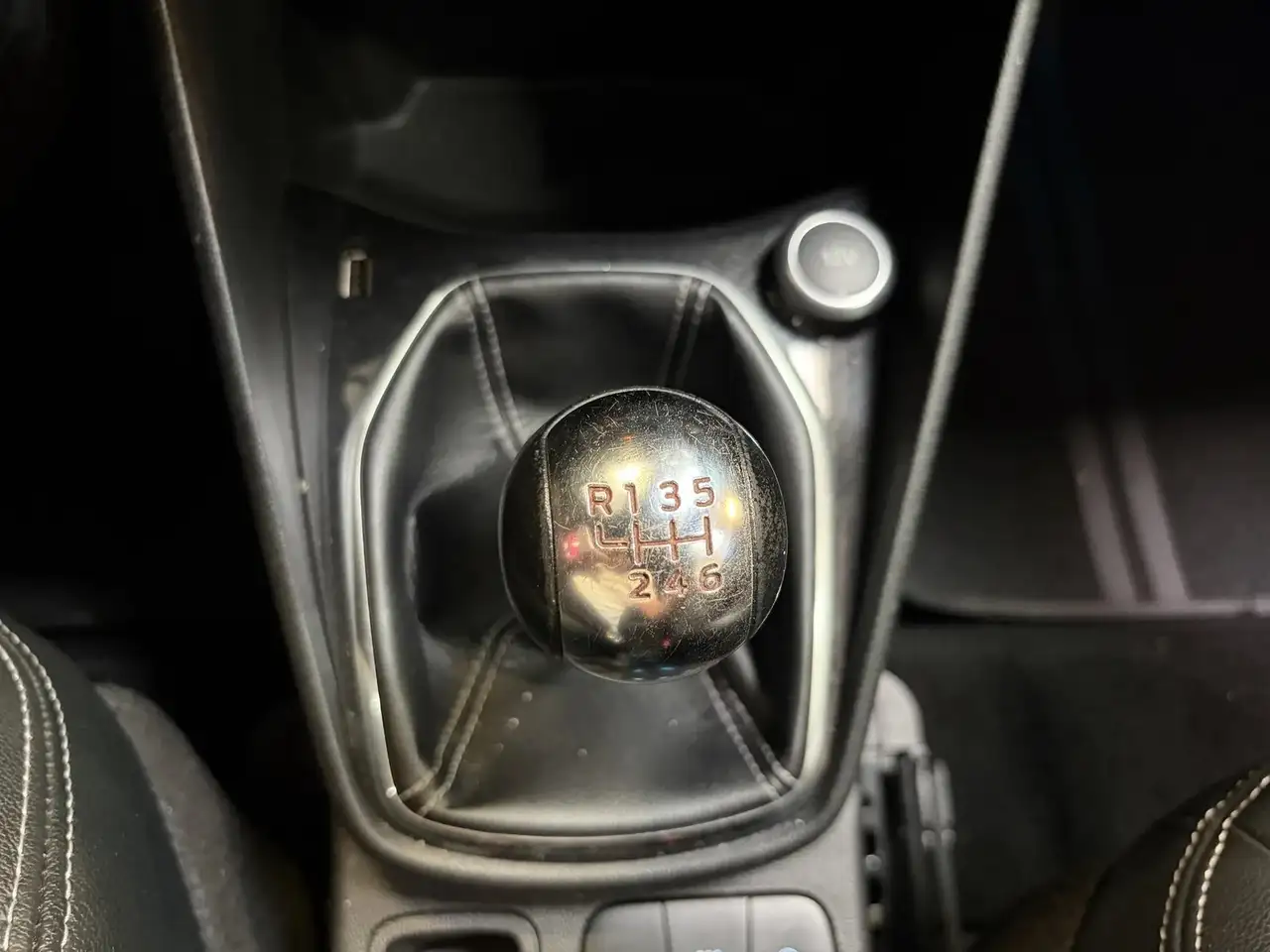 Ford Fiesta ST — photo 23