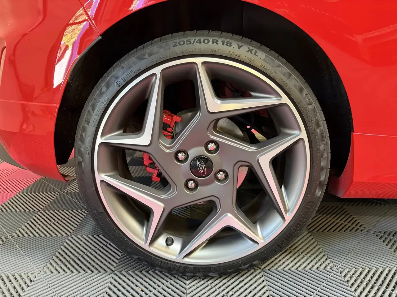 Ford Fiesta ST — photo 34