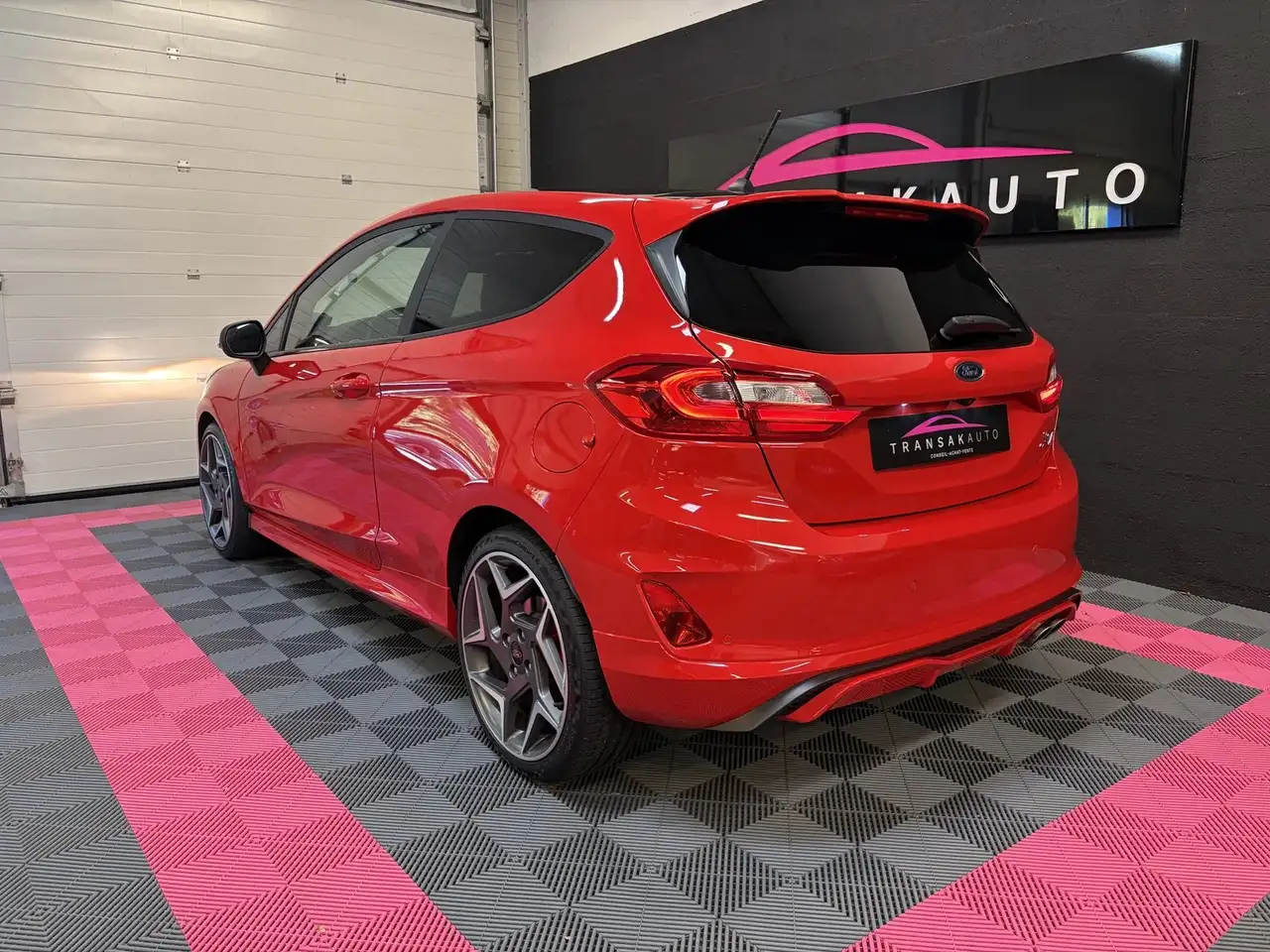 Ford Fiesta ST — photo 3