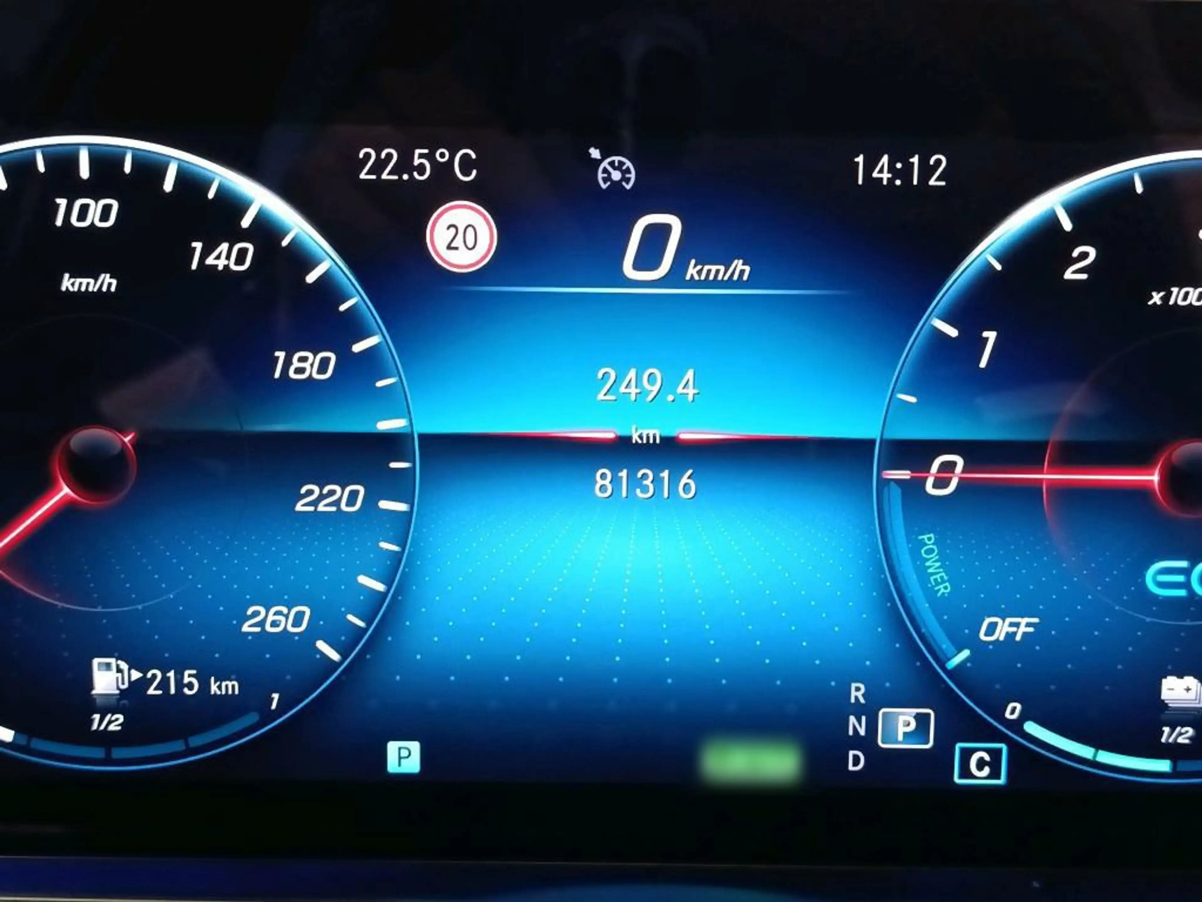 Mercedes-Benz E 300 KLIMAAUT RADIO MFL SHZ VC AHK KAMERA T-Leder Navi RFK — photo 8