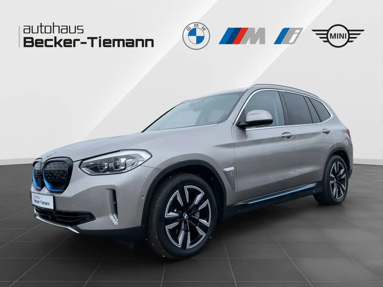 BMW iX3