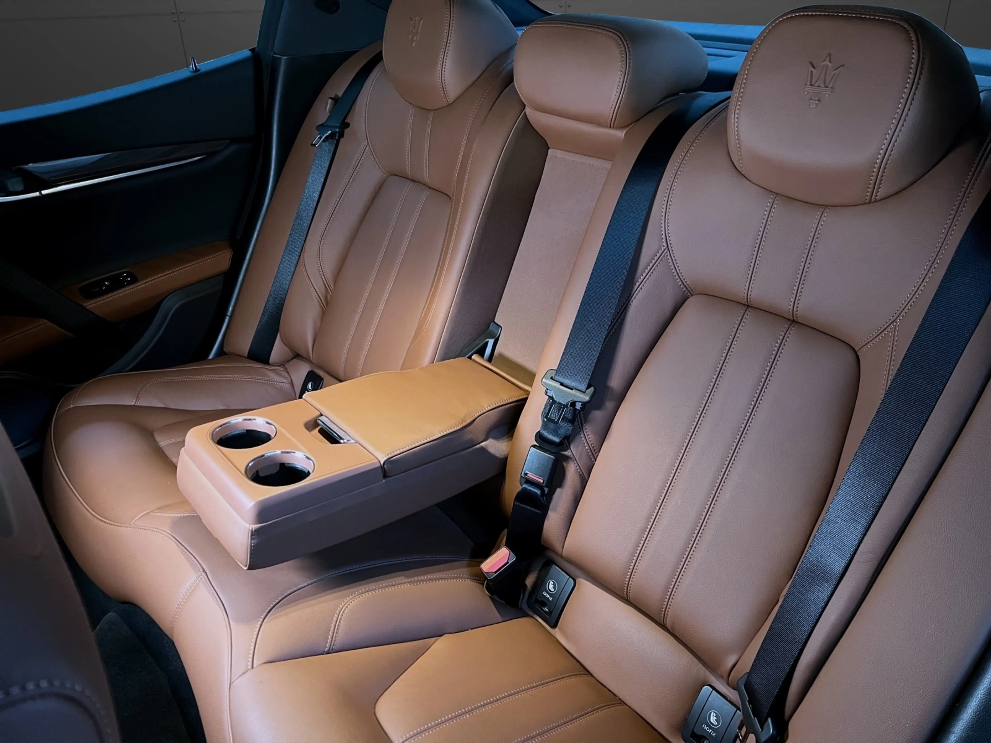 Maserati Ghibli S Q4 GranSport — photo 9