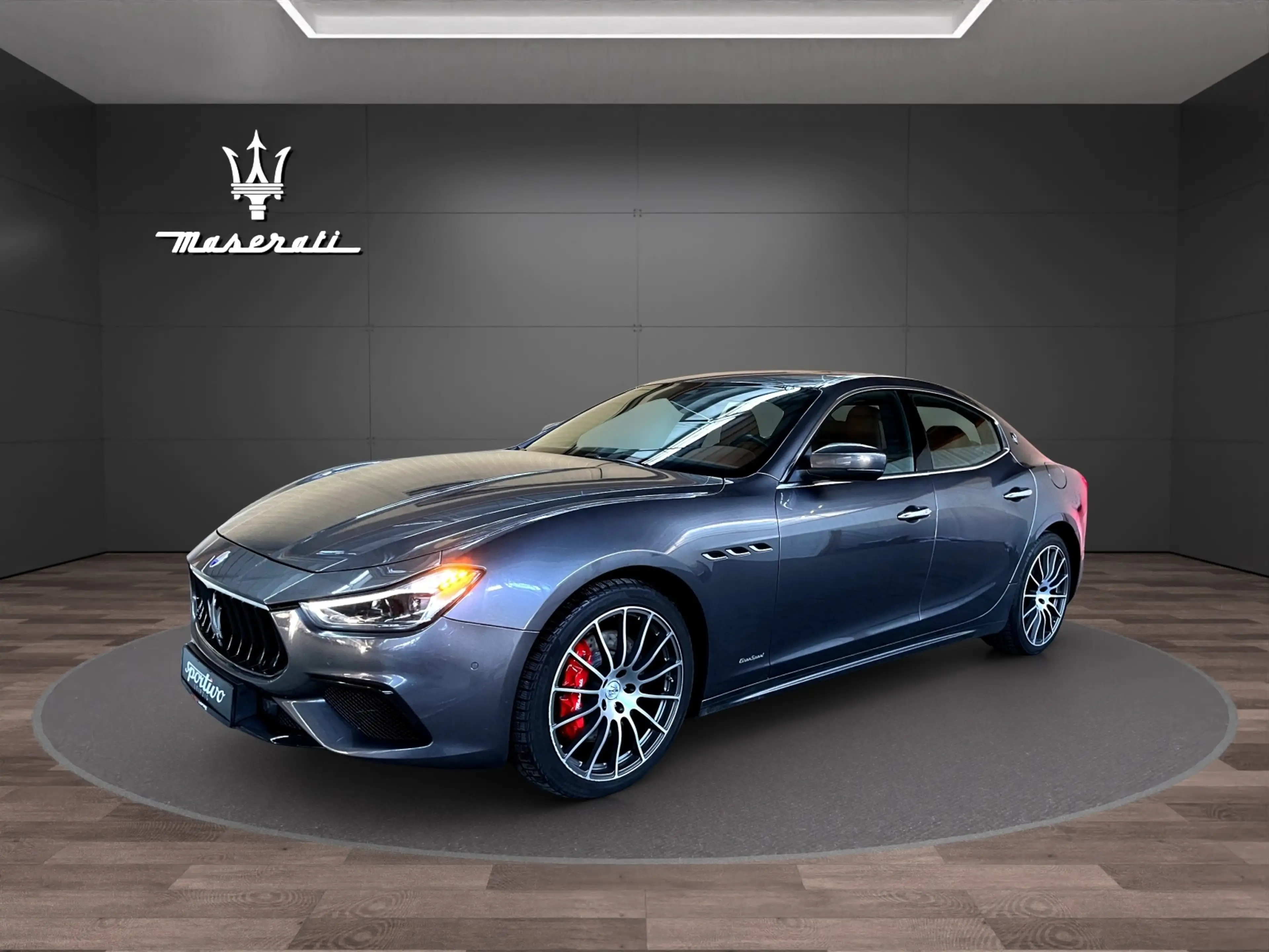 Maserati Ghibli S Q4 GranSport — photo 2