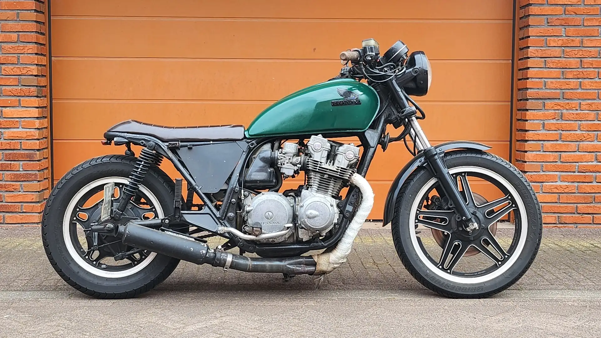 Honda CB 750 Custom Cafe Racer style Groen - 2