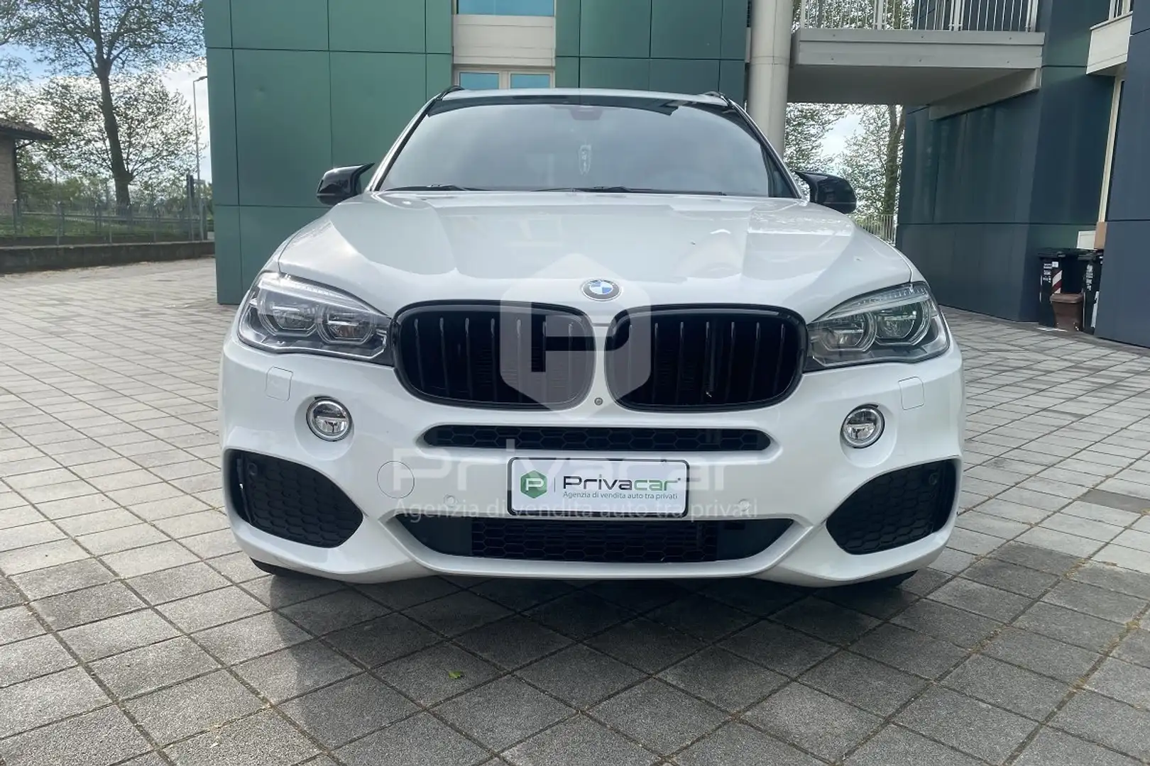 BMW X5 M X5 xDrive30d Msport Bílá - 2