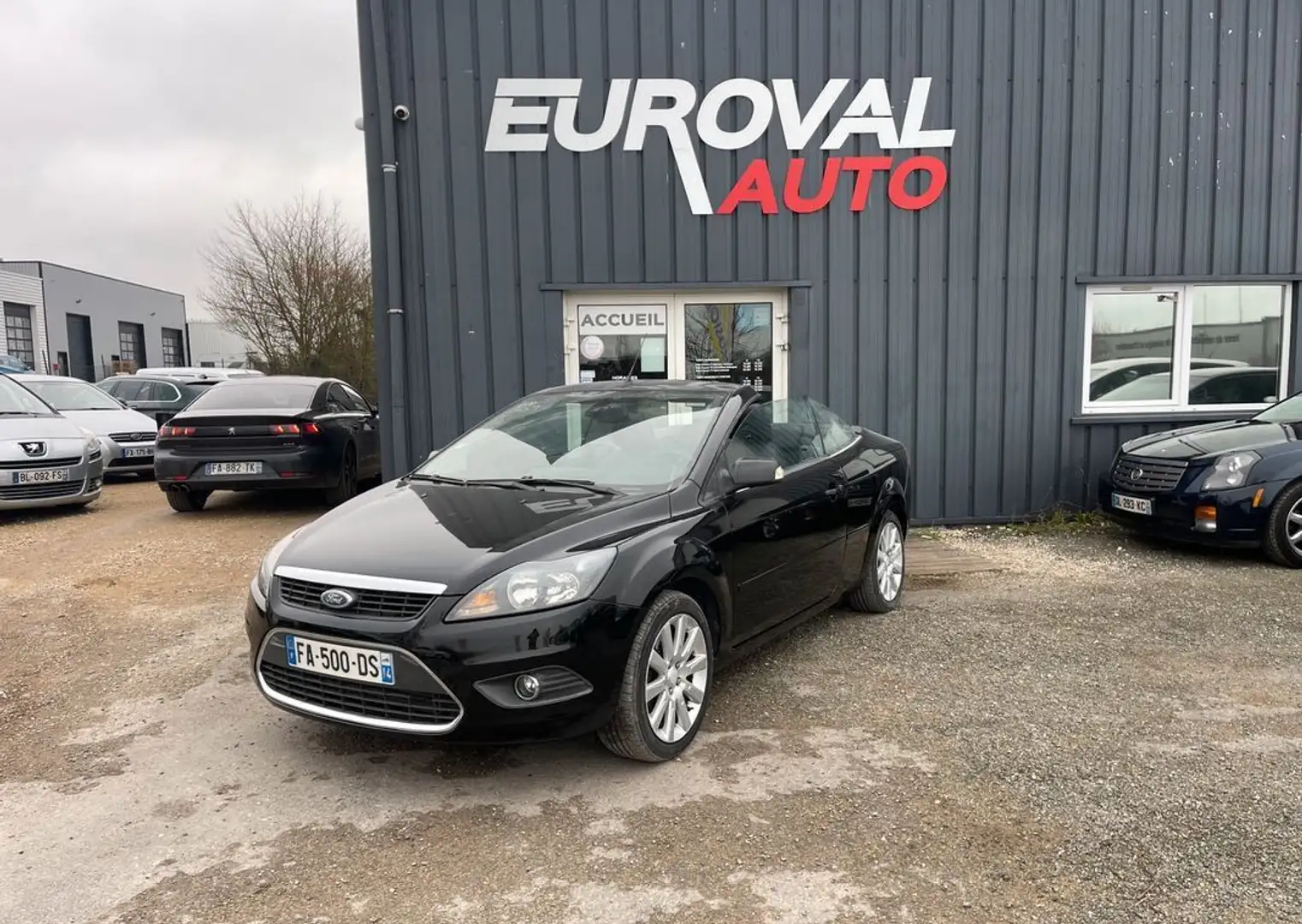 Ford Focus cabriolet 2.0 tdci 135ch titanium 3p Noir - 1