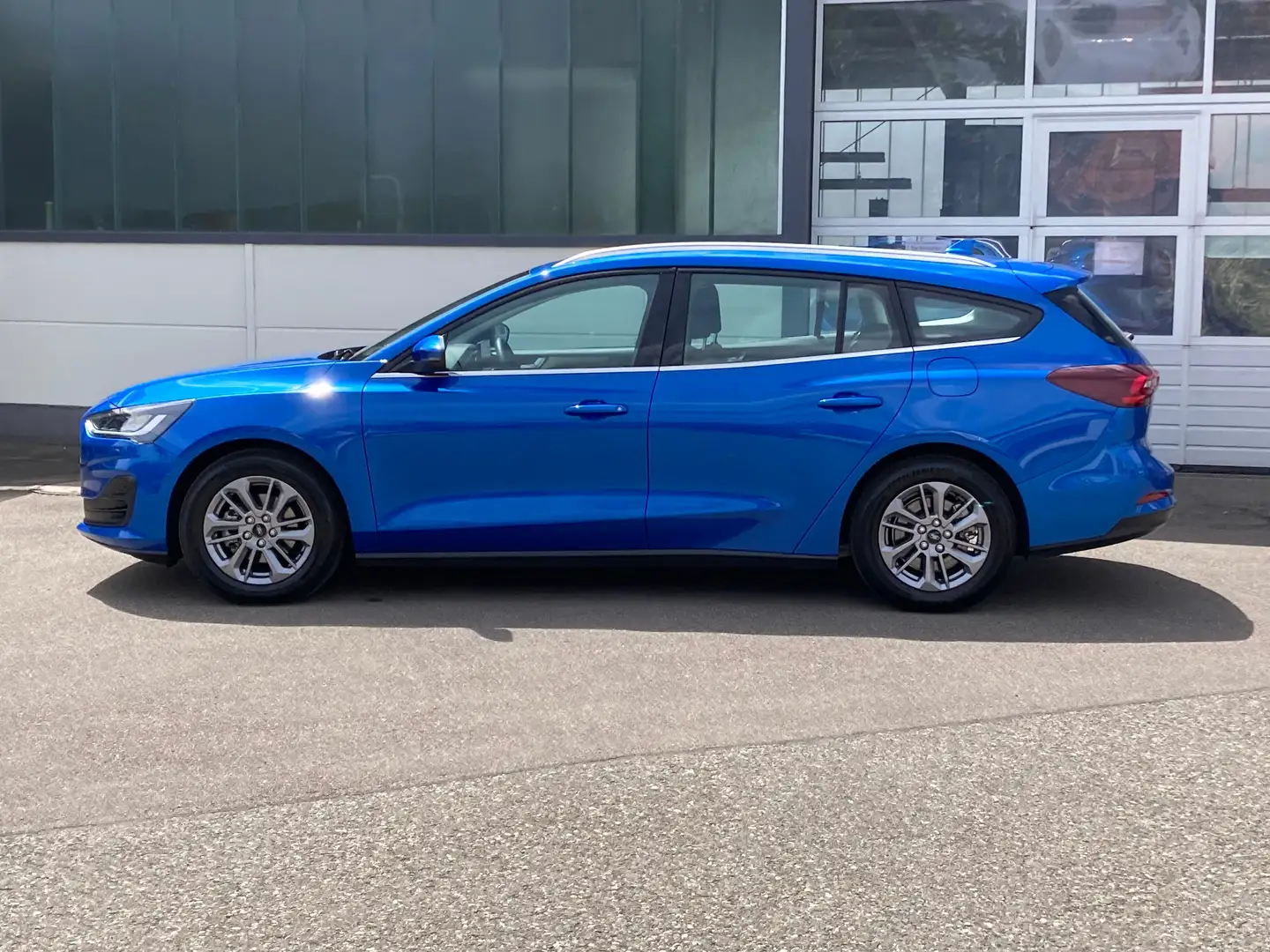 Ford Focus Titanium Turnier Aut. Kamera, Reling Blauw - 2