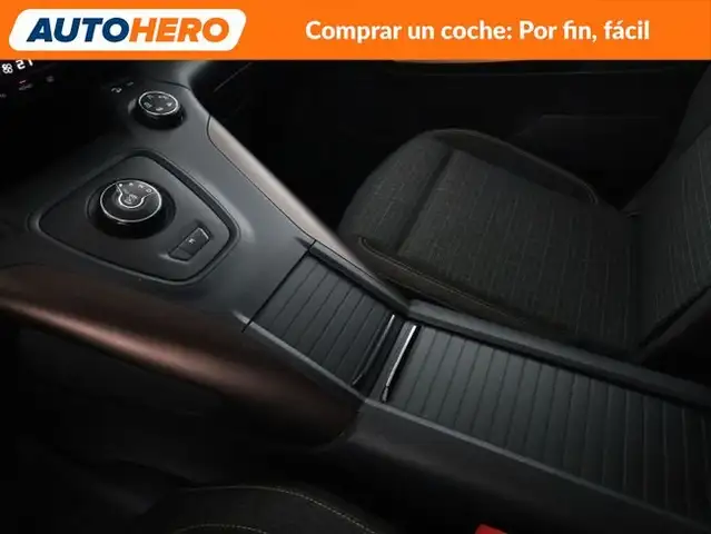 Peugeot Rifter view 28