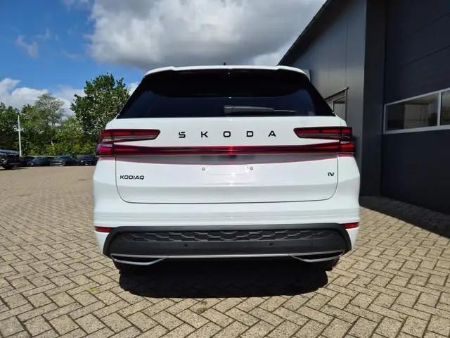Skoda Kodiaq view 3