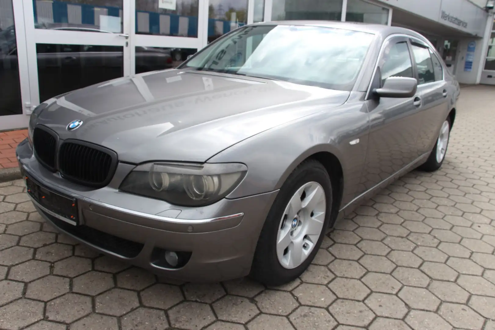 BMW 730 d*LEDER*AUTOMATIK*el.SD*XENON* Grau - 2