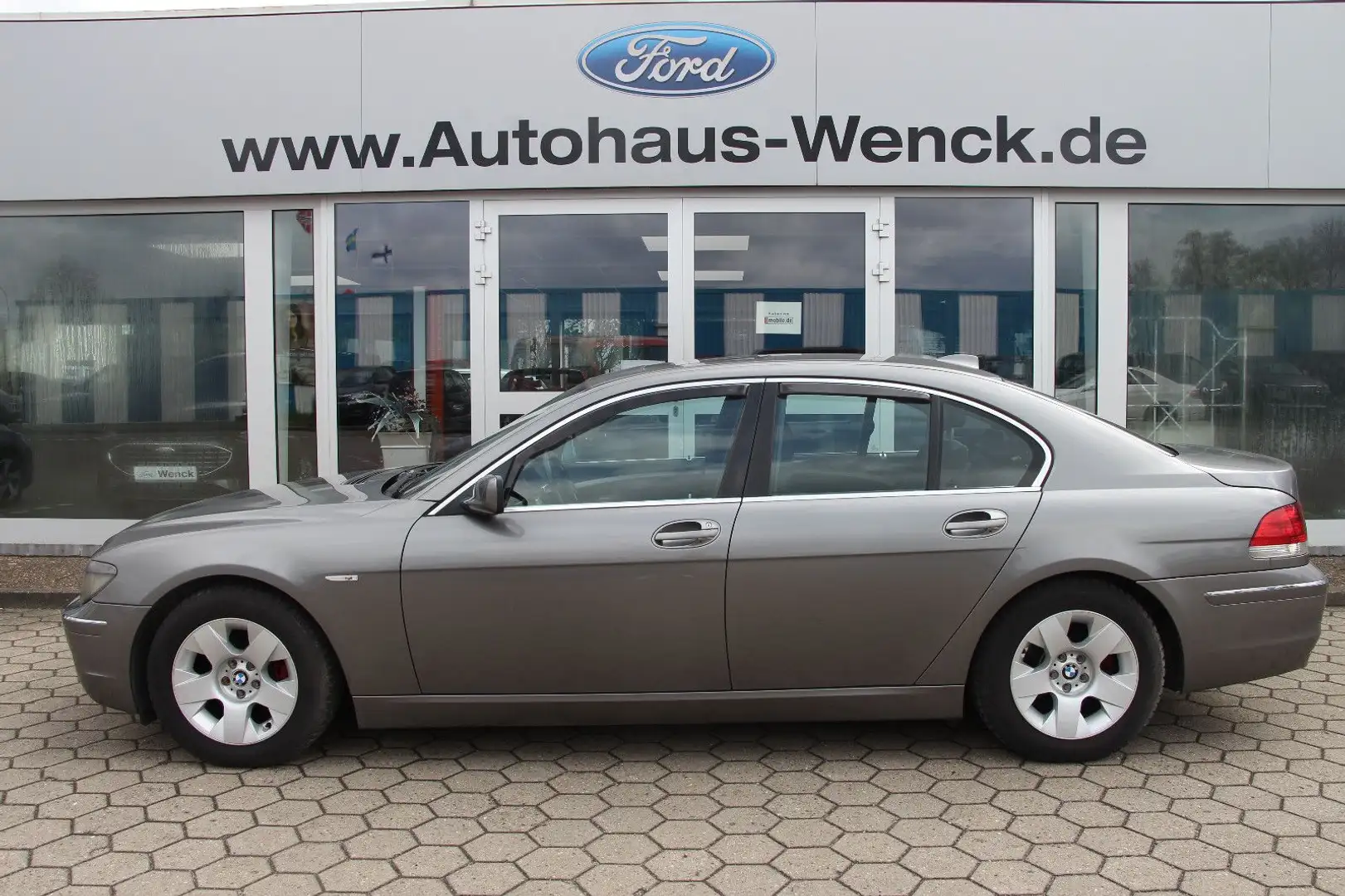 BMW 730 d*LEDER*AUTOMATIK*el.SD*XENON* Grau - 1