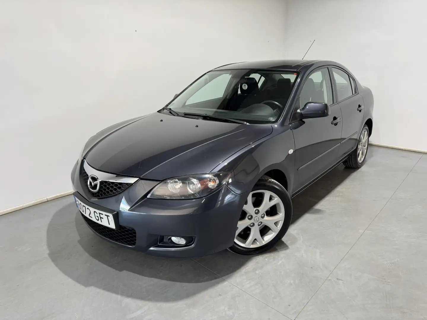 Mazda 3 2.0 Sportive Gris - 2