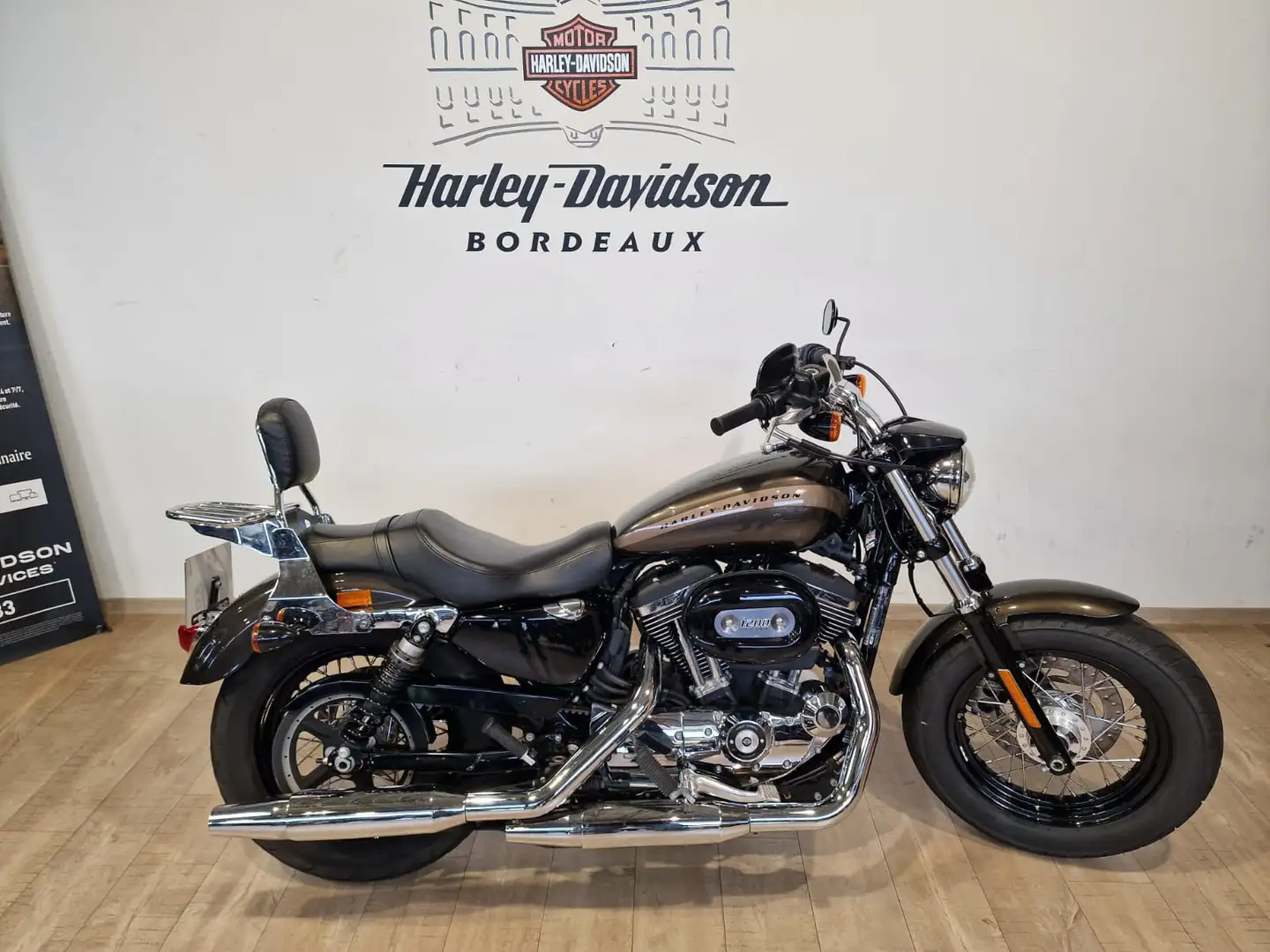 Harley-Davidson Sportster Gris - 1