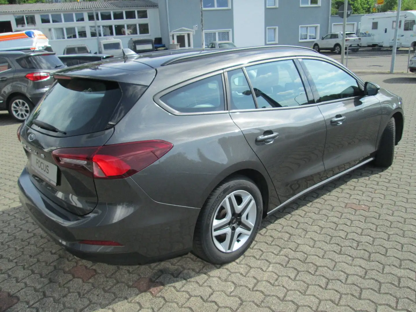Ford Focus Turnier Cool & Connect Grau - 2
