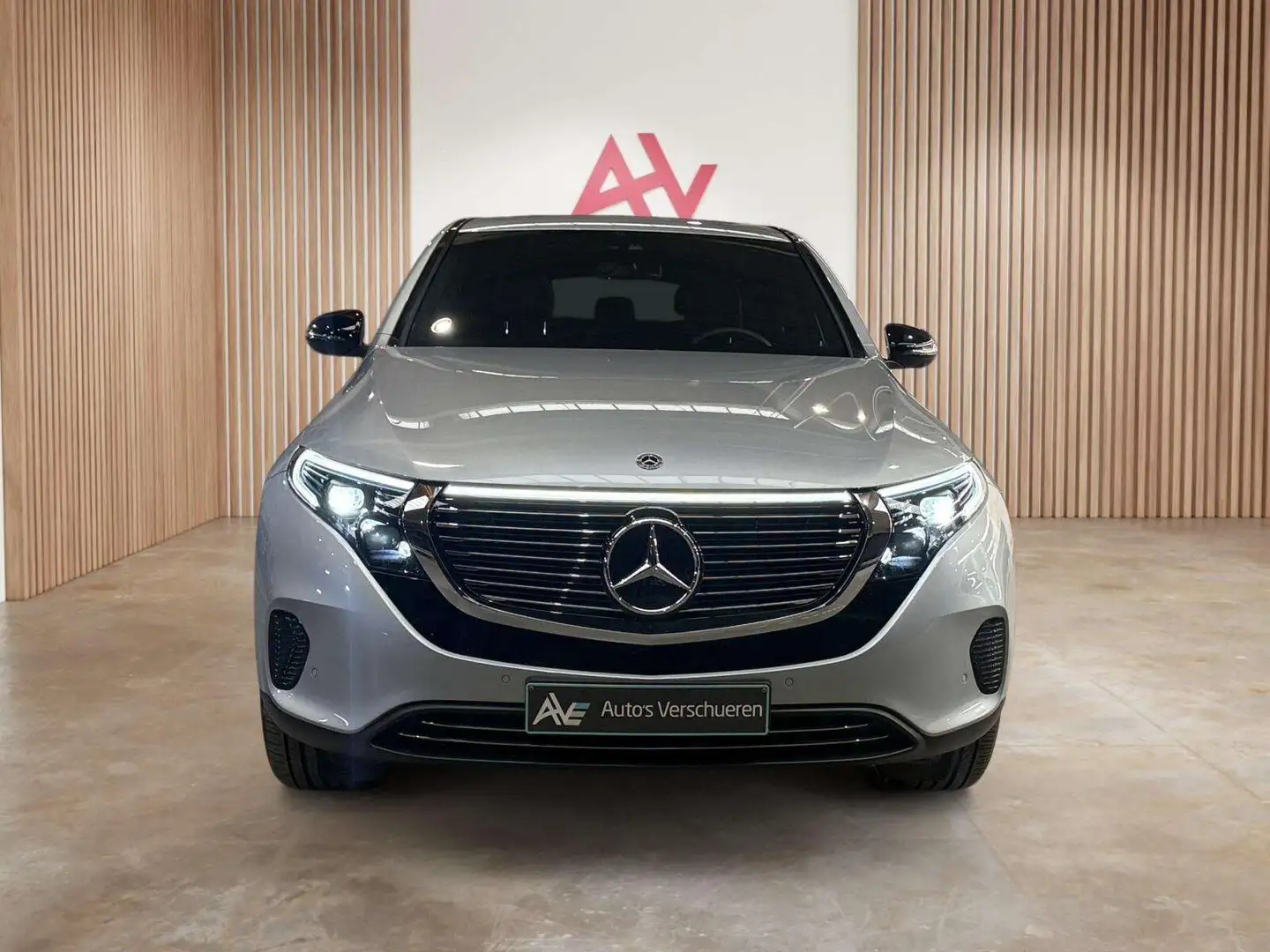 Mercedes-Benz EQC 400 4Matic ** Memory Pano Burmester Argent - 2