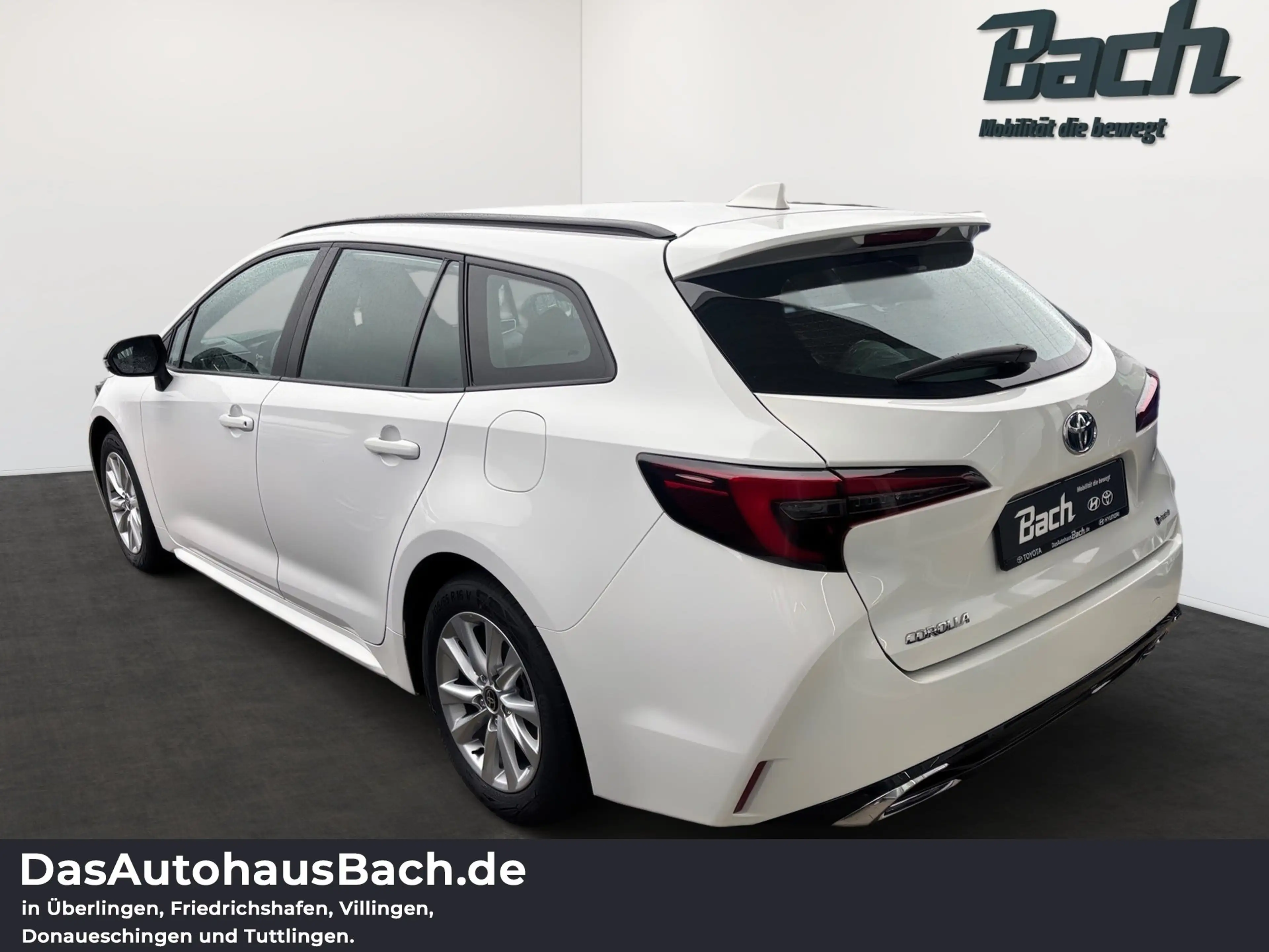Toyota Corolla 2.0 l Hybrid TS.  Business Edition AUT — photo 4
