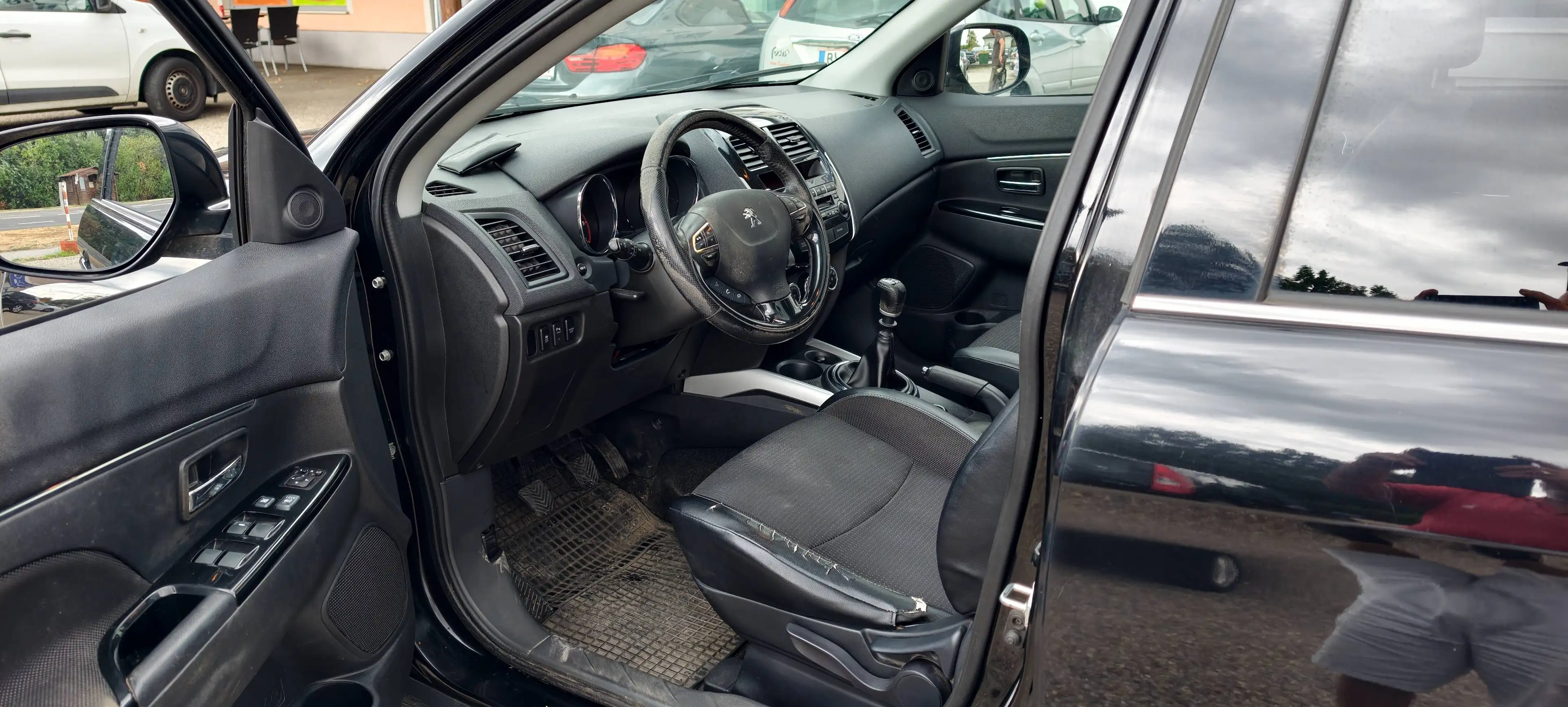 Peugeot 4008 4008 HDI FAP 115 Stop — photo 9