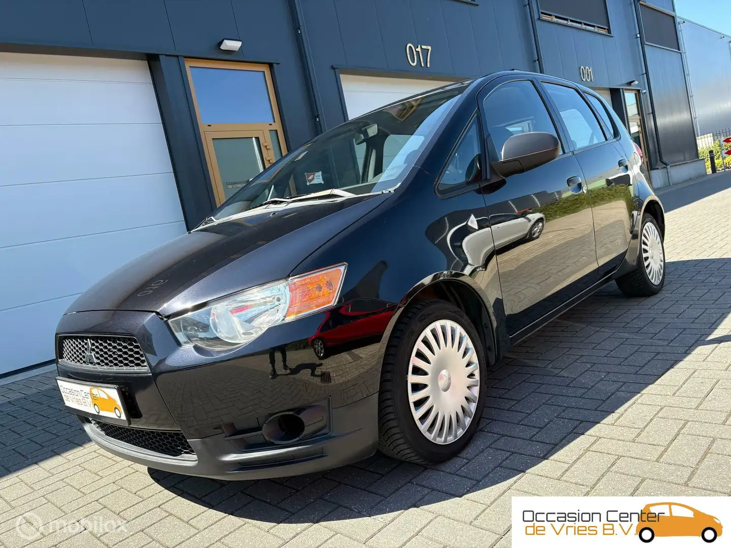 Mitsubishi Colt 1.3 5-deurs Airco ElektrischPakket Bluetooth Nero - 2