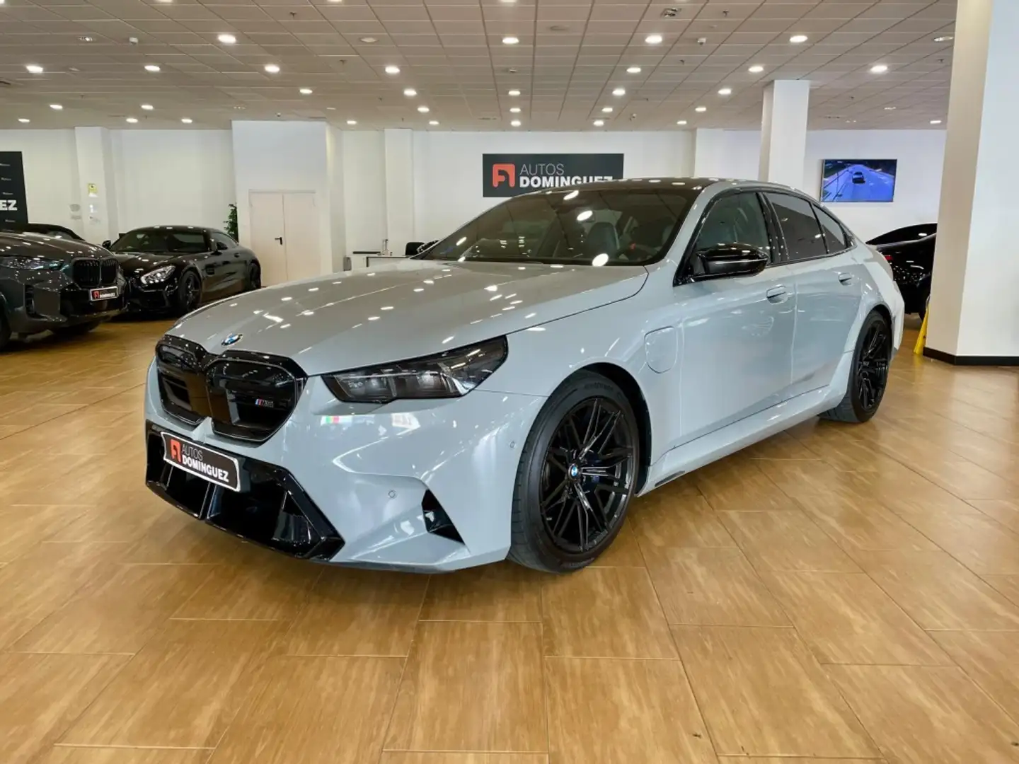 BMW M5 Gris - 1