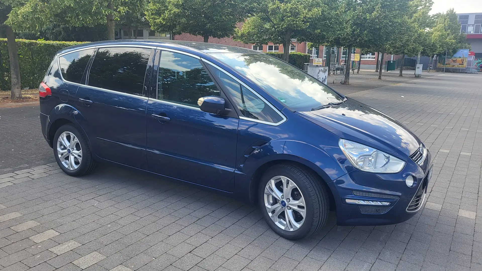 Ford S-Max S-Max Diesel 2.0 TDCi DPF Titanium Bleu - 2