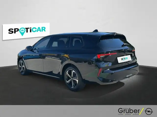 Opel Astra view 7