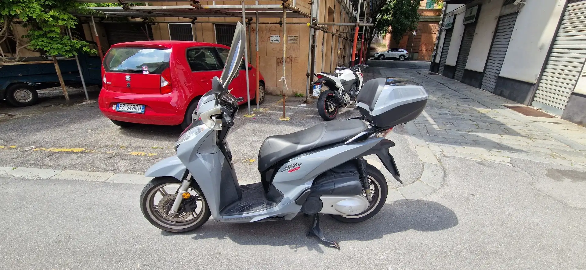 Honda SH 350i Grigio - 1