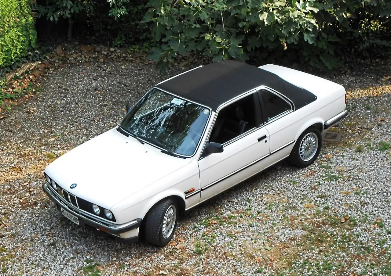 BMW 320i BAUR Cabriolet 6 cilindri 122 HP del 1984, foto 10