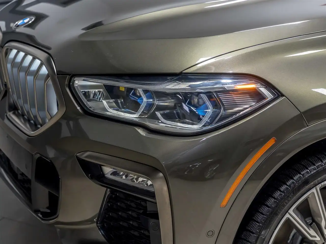 BMW X6 снимка BMW X6