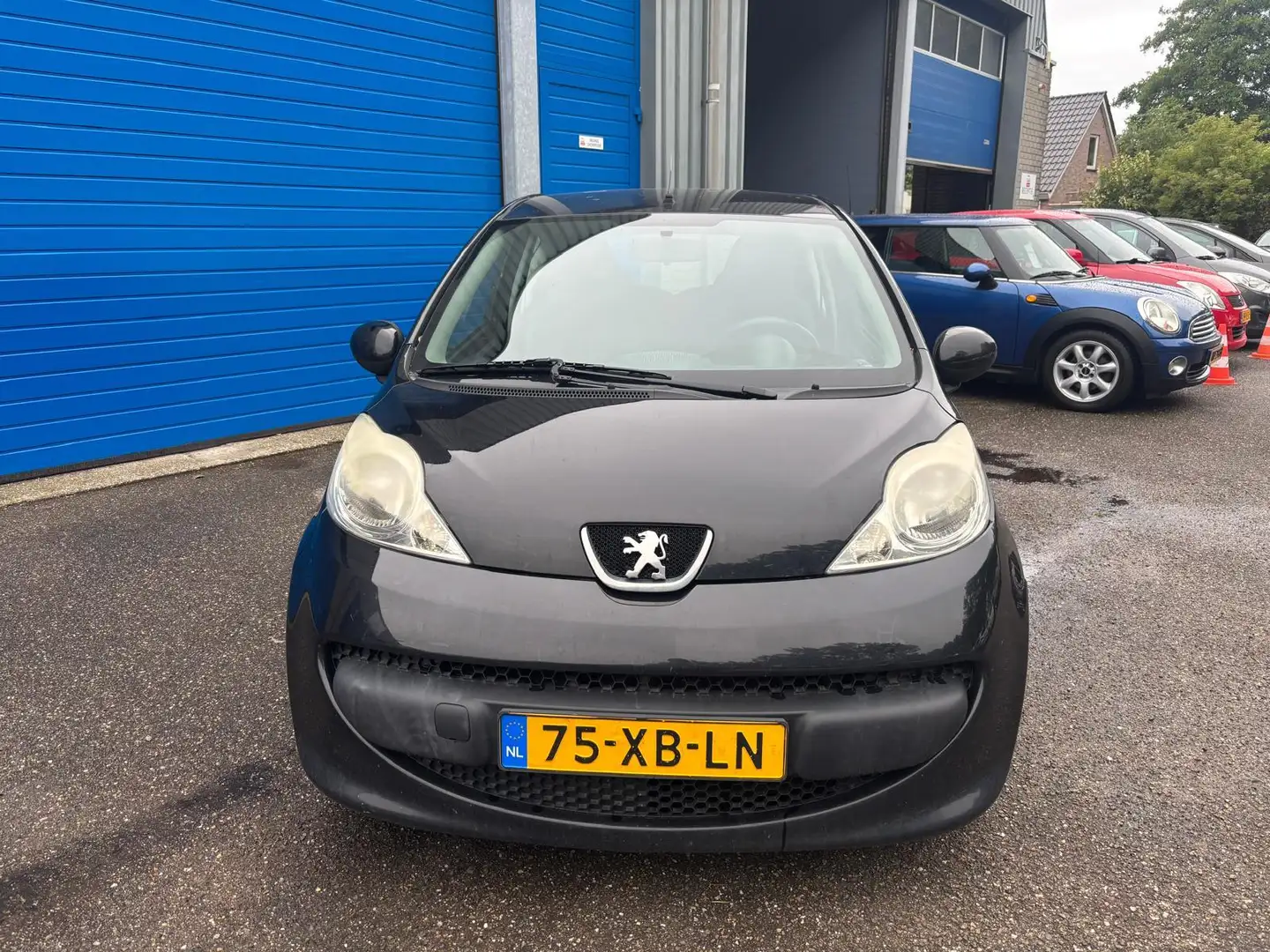 Peugeot 107 1.0-12V XS Zwart - 2