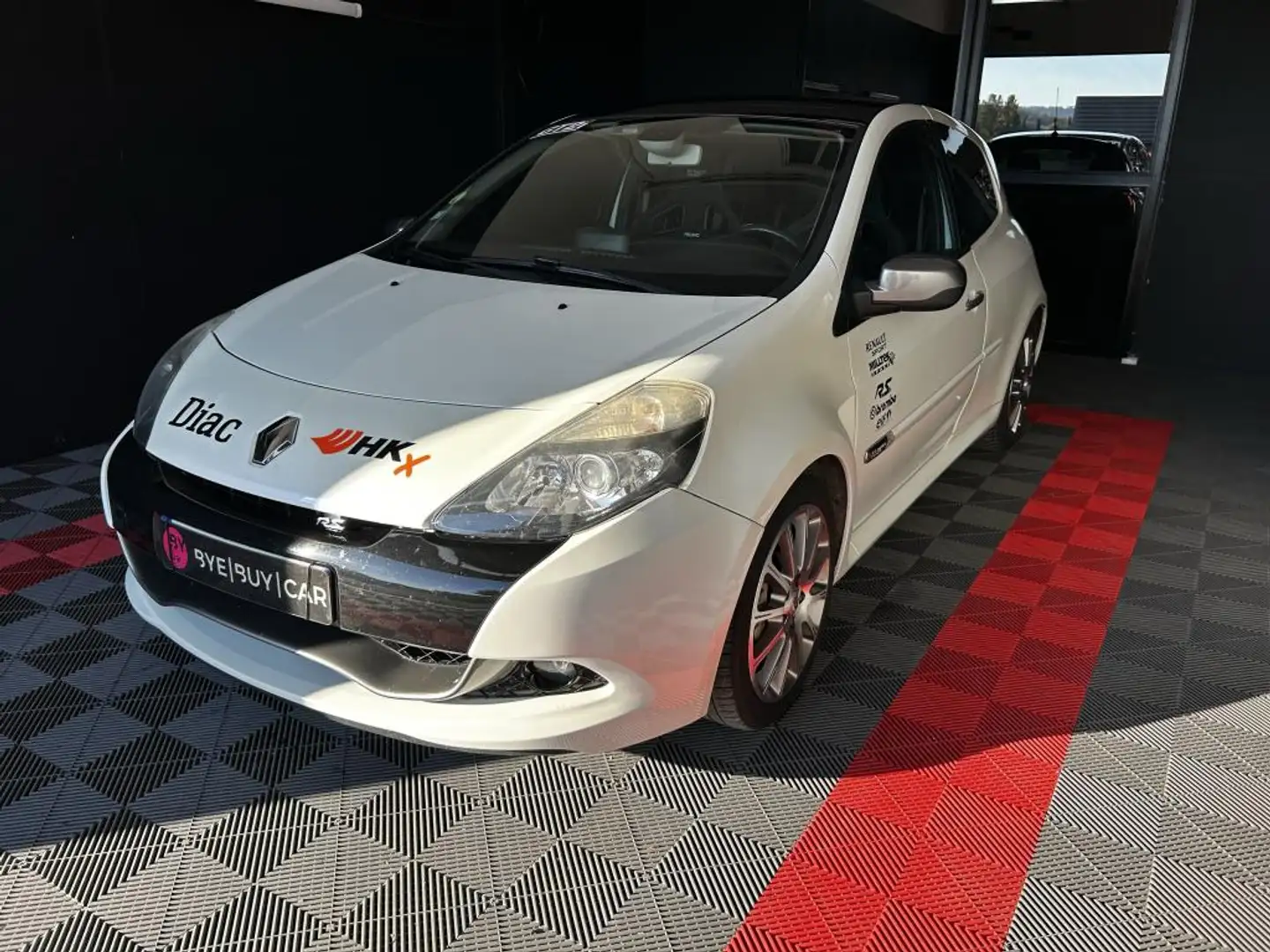Renault Clio III 2.0i 203ch Renault Sport 20 ans PHASE 2 - Garantie 12 mois Blanc - 1