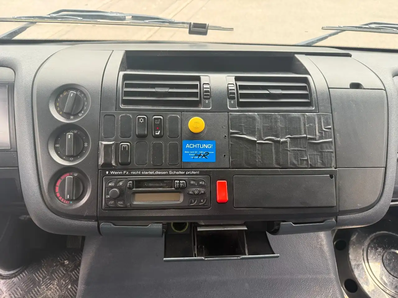 Mercedes-Benz Atego 823 Zwillingsreifen AHK Klima, foto 12