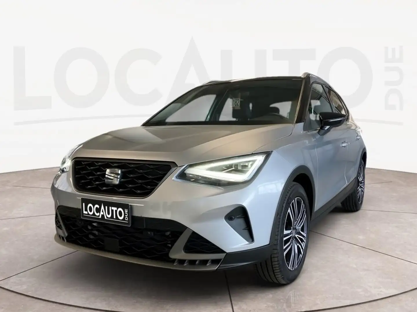 SEAT Arona 1.0 ecotsi FR 110cv - PROMO Grey - 1