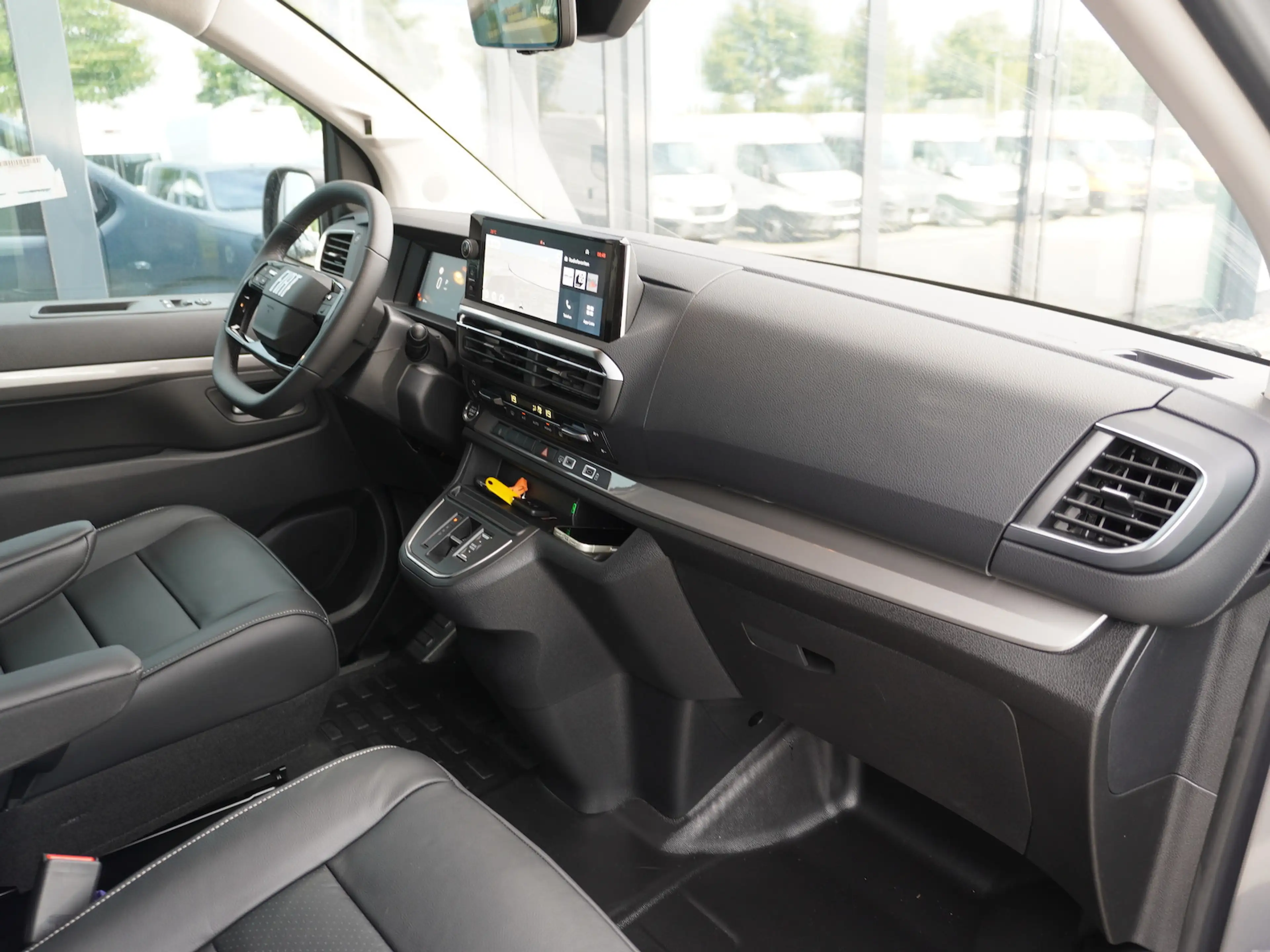 Fiat Scudo Multicab L2 2.2 180 AT/Standheizung+Leder — photo 12