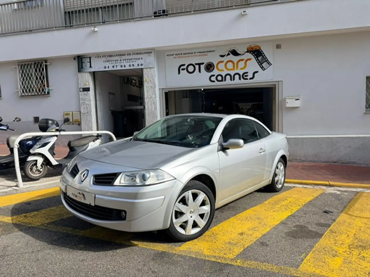 Renault Megane 1.6 16V 110CH DYNAMIQUE BVA