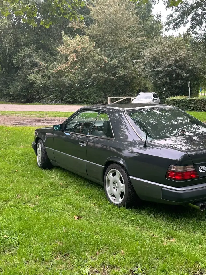 Mercedes-Benz 230 CE, foto 6