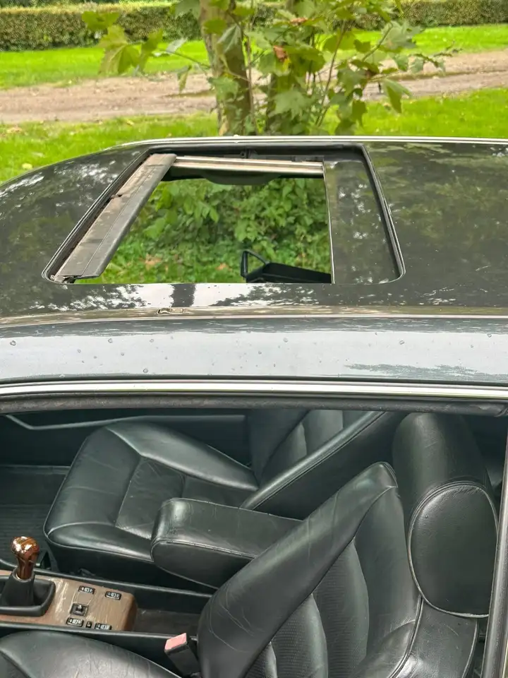 Mercedes-Benz 230 CE, foto 11
