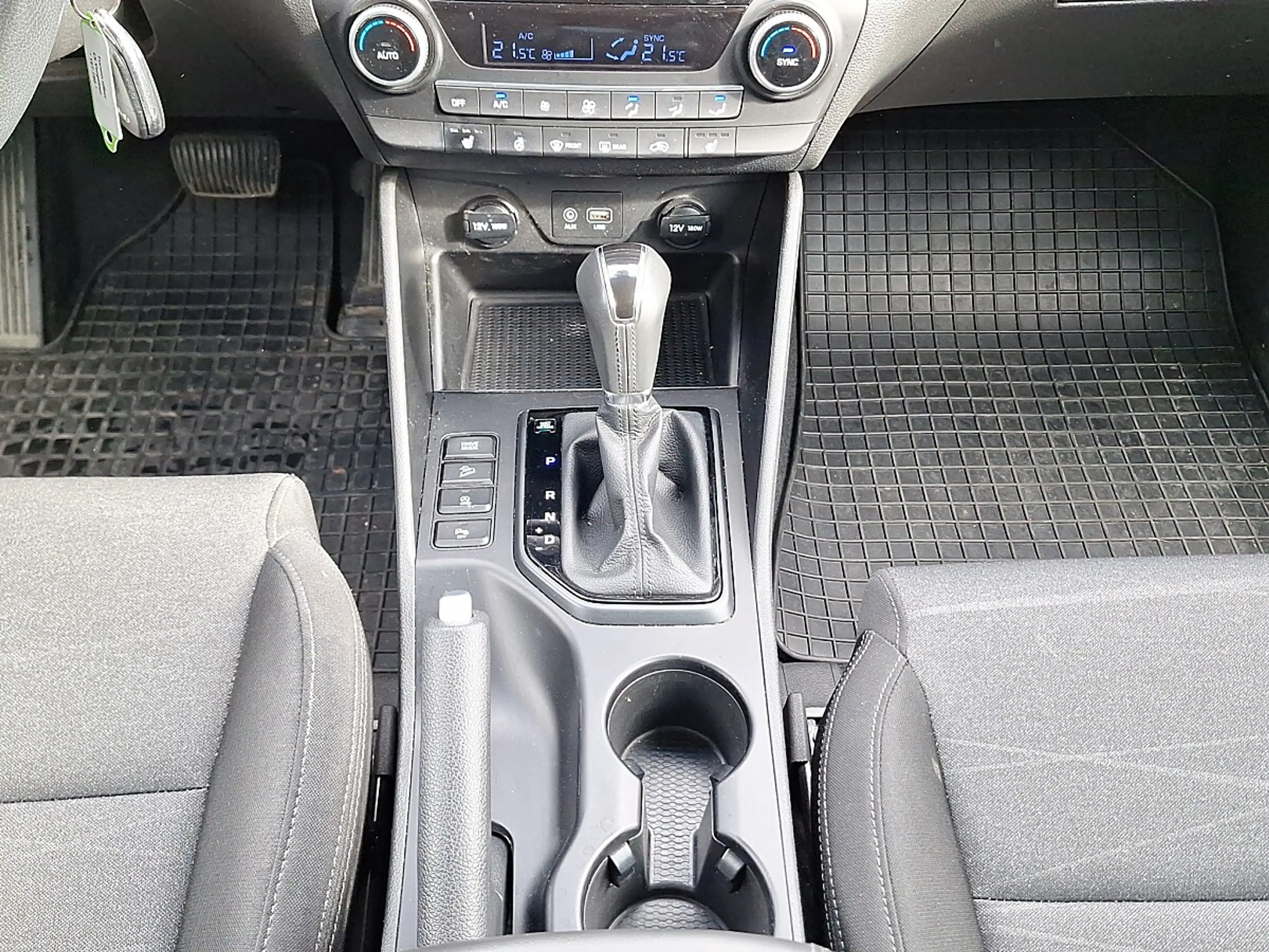 Hyundai TUCSON Tucson 1,6 CRDI 4WD Level 3 DCT Aut. — photo 14