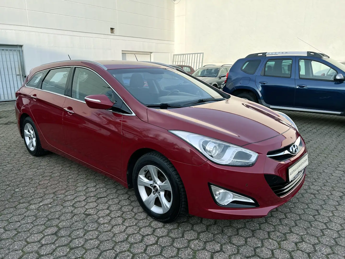 Hyundai i40 i40cw 1.6 Fifa World Cup Edition Rot - 1