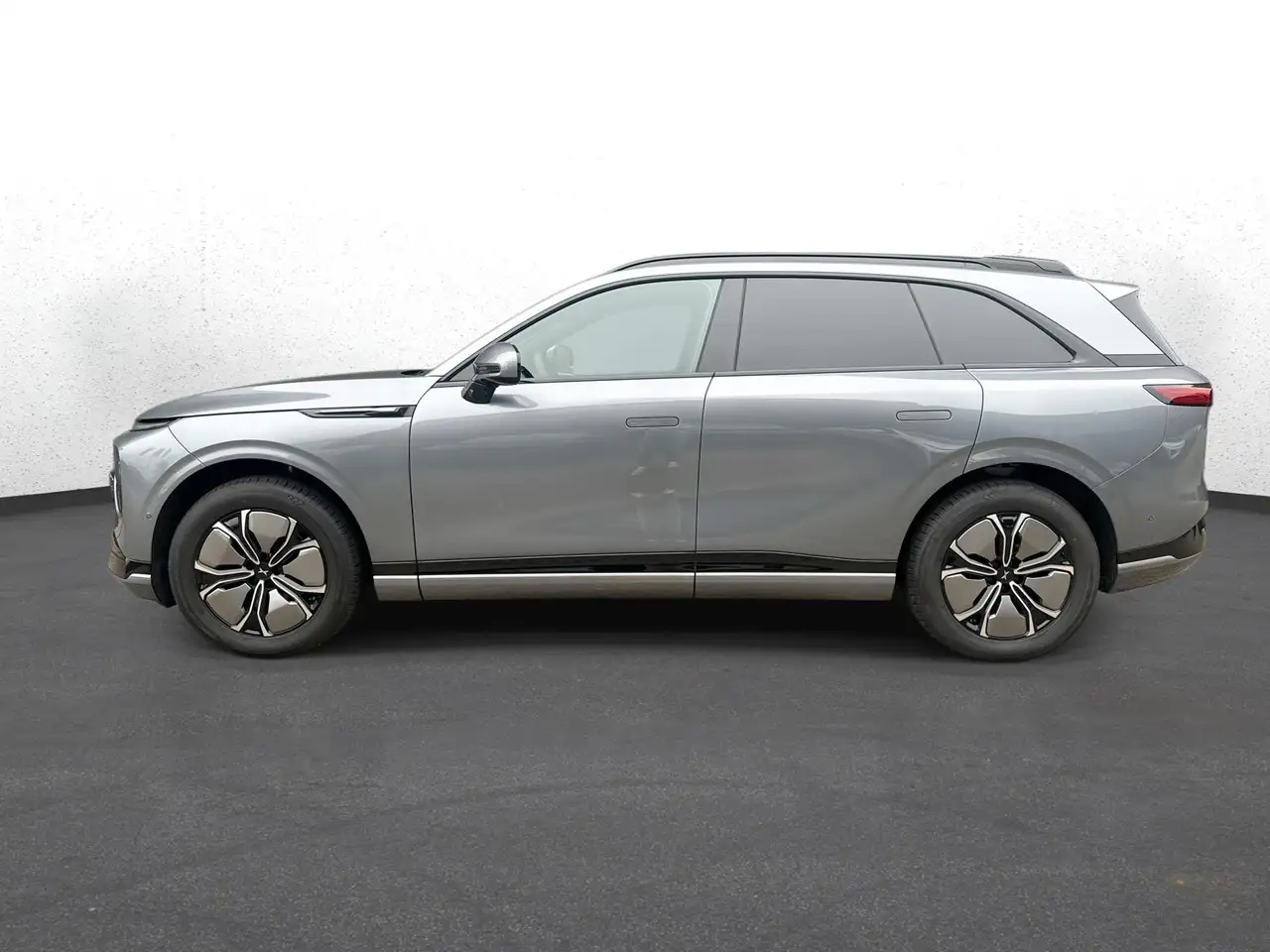 XPENG G9