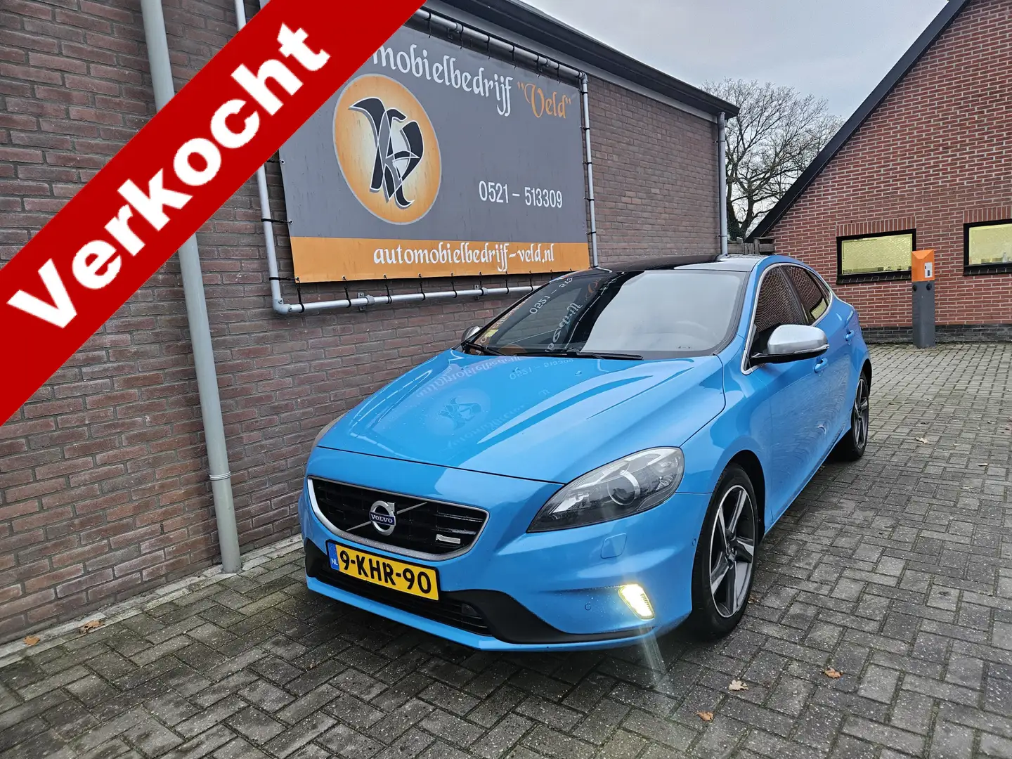 Volvo V40 1.6 D2 R-Design Mavi - 1