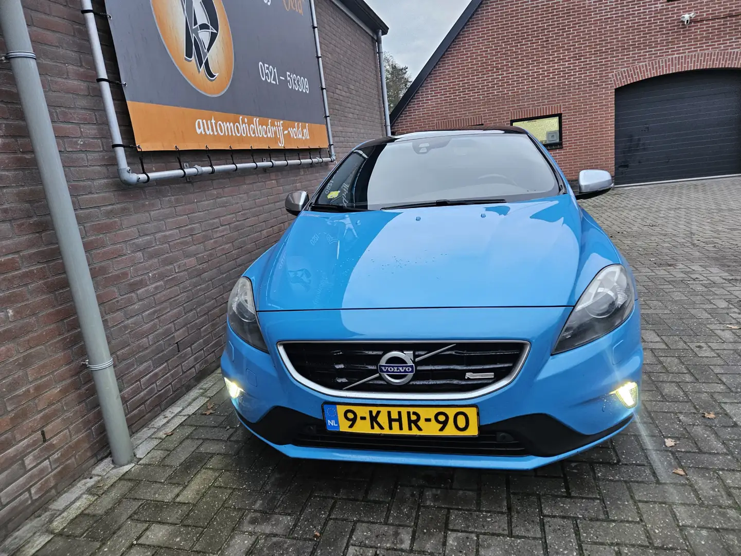 Volvo V40 1.6 D2 R-Design Blauw - 2