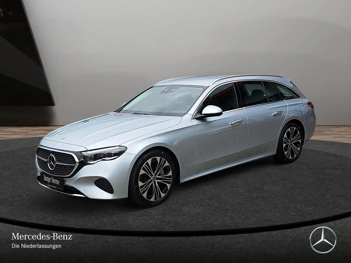 Mercedes-Benz E 300 e T Avantgarde Fahrass 360° Distr. HUD PTS Zilver - 2