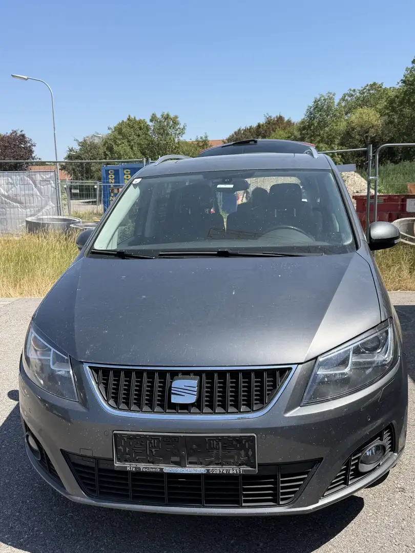 SEAT Alhambra Reference 2,0 TDI CR 4WD DPF Grau - 1